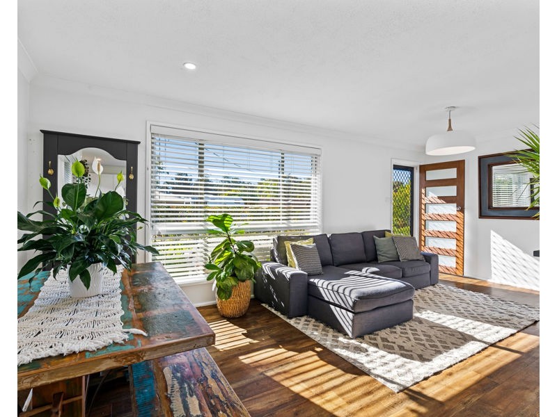 6 Bay Street, Wyee Point NSW 2259