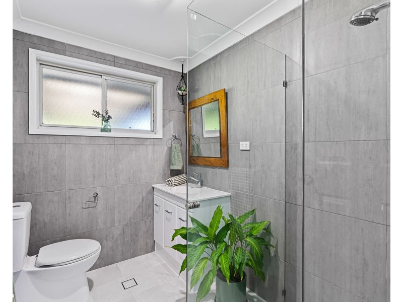 6 Bay Street, Wyee Point NSW 2259