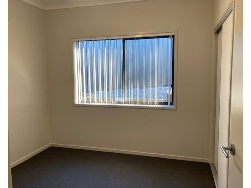11 PIONEER DRIVE, Morisset NSW 2264