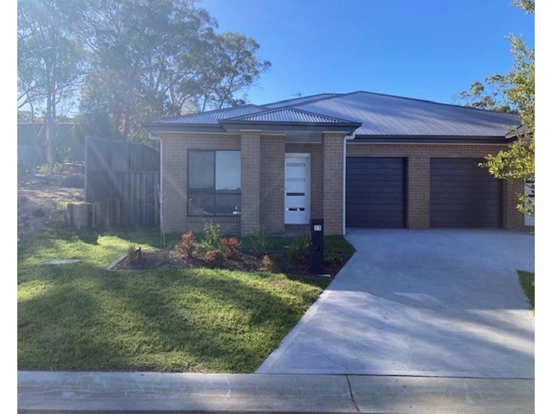 11 PIONEER DRIVE, Morisset NSW 2264
