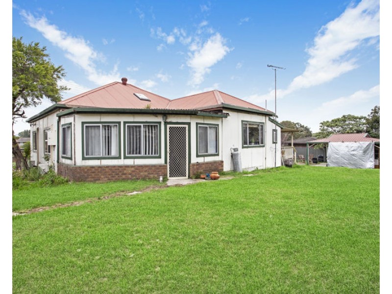 1 SUMMERHAYES RD, Wyee NSW 2259