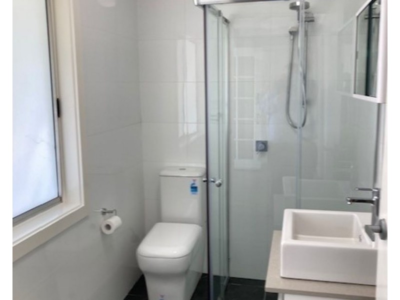 1 SUMMERHAYES RD, Wyee NSW 2259