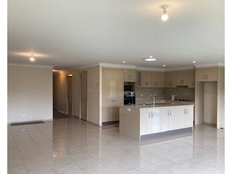 1 Natasha Place, Morisset NSW 2264