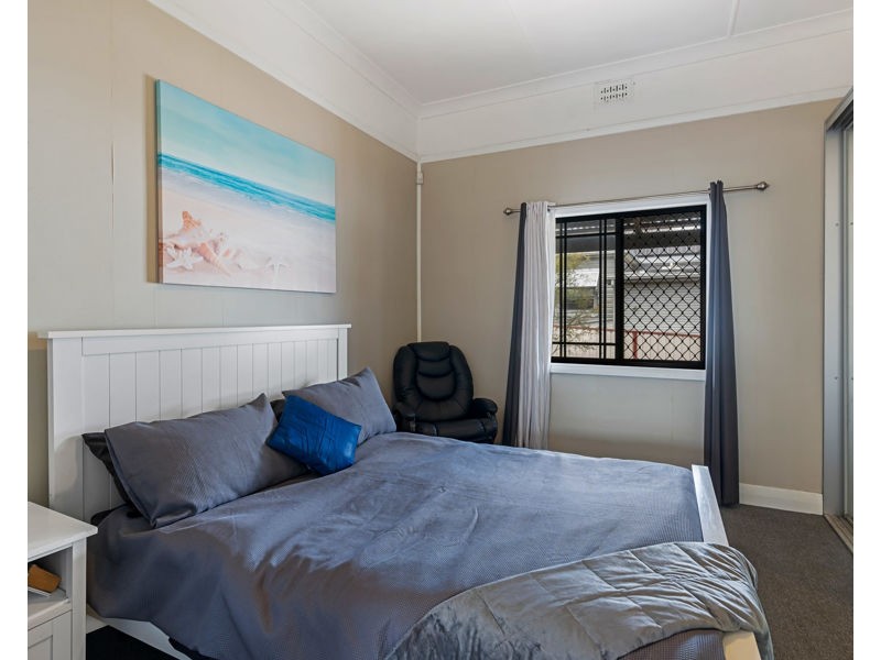 35 Hall Street, Cessnock NSW 2325