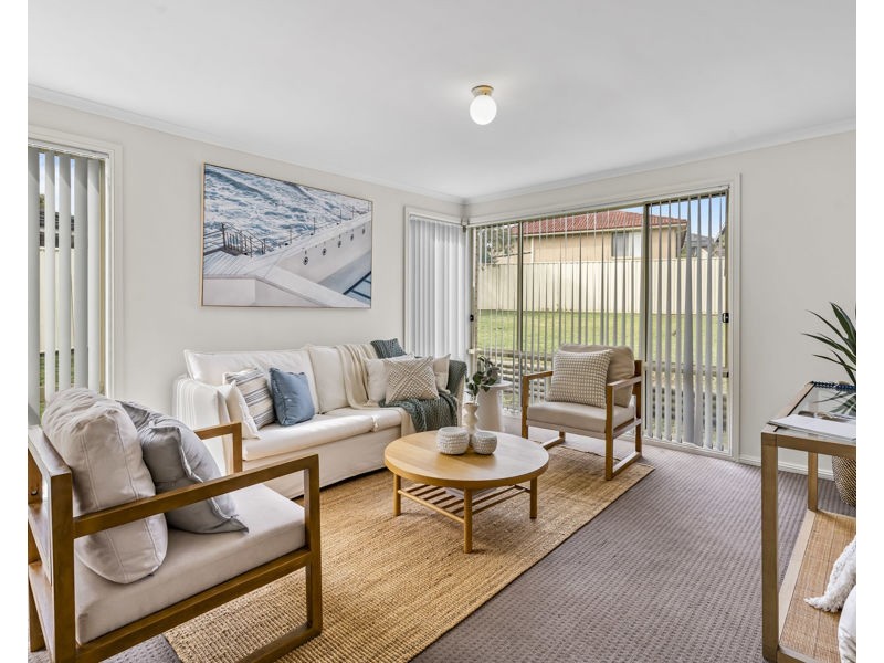 19 Bayberry Ave, Woongarrah NSW 2259