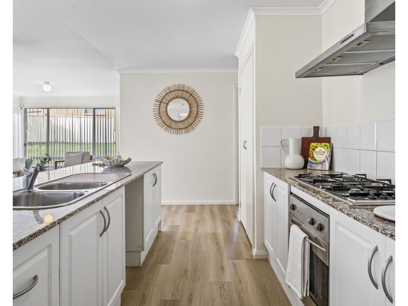 19 Bayberry Ave, Woongarrah NSW 2259