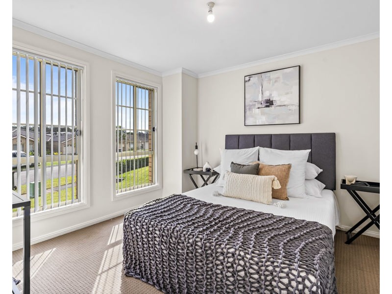 19 Bayberry Ave, Woongarrah NSW 2259