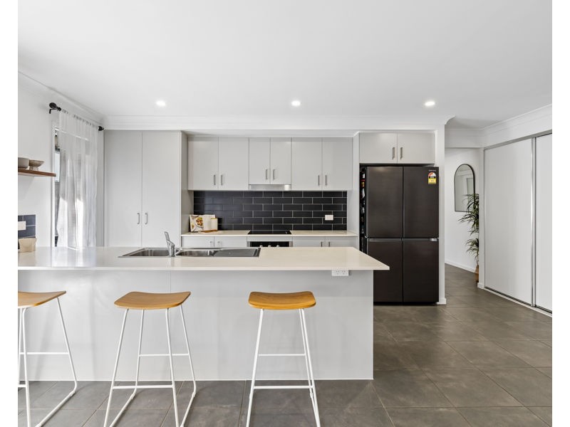 13 Pateman Place, Wyee NSW 2259