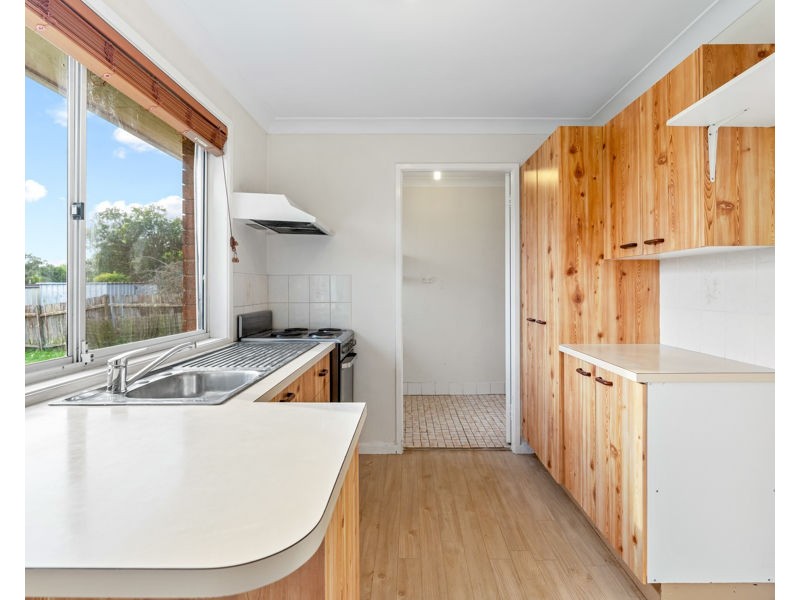 24 White Swan Avenue, Blue Haven NSW 2262