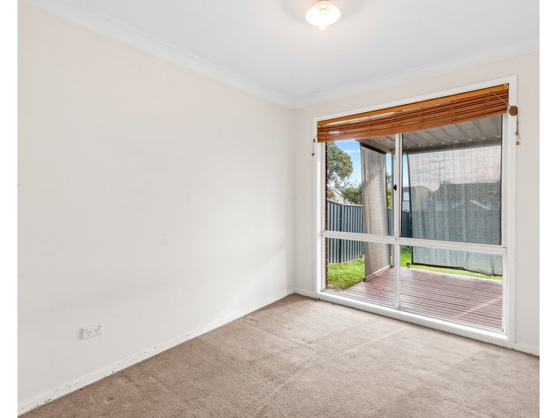 24 White Swan Avenue, Blue Haven NSW 2262