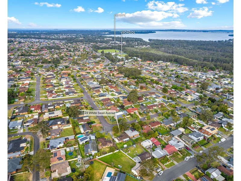 24 White Swan Avenue, Blue Haven NSW 2262
