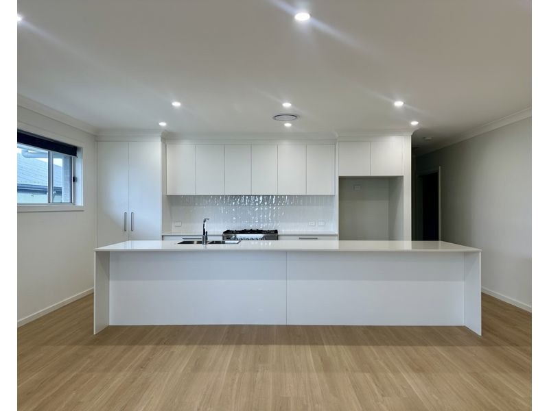 8 Akers St, Wyee NSW 2259