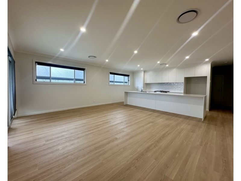 8 Akers St, Wyee NSW 2259