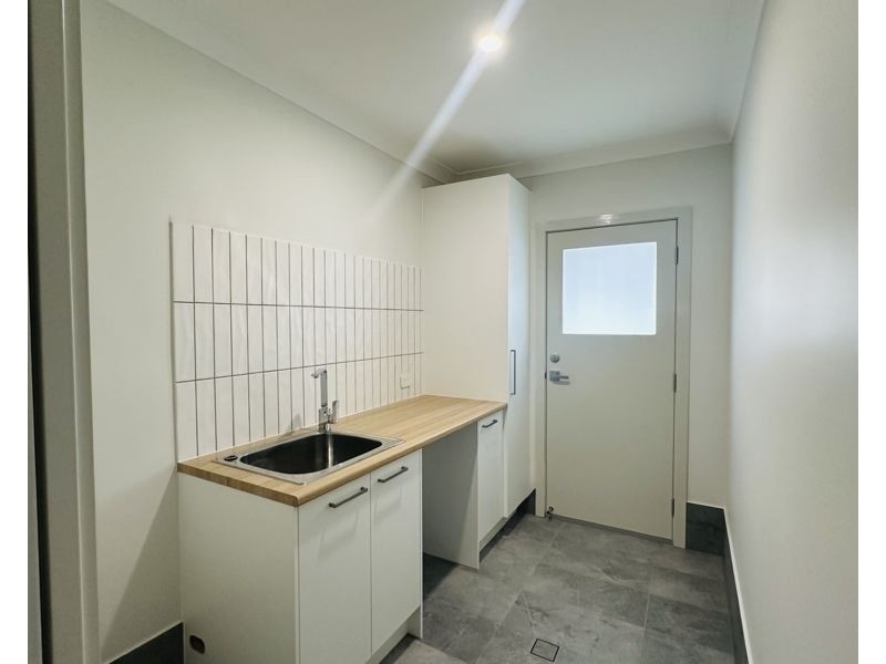 8 Akers St, Wyee NSW 2259