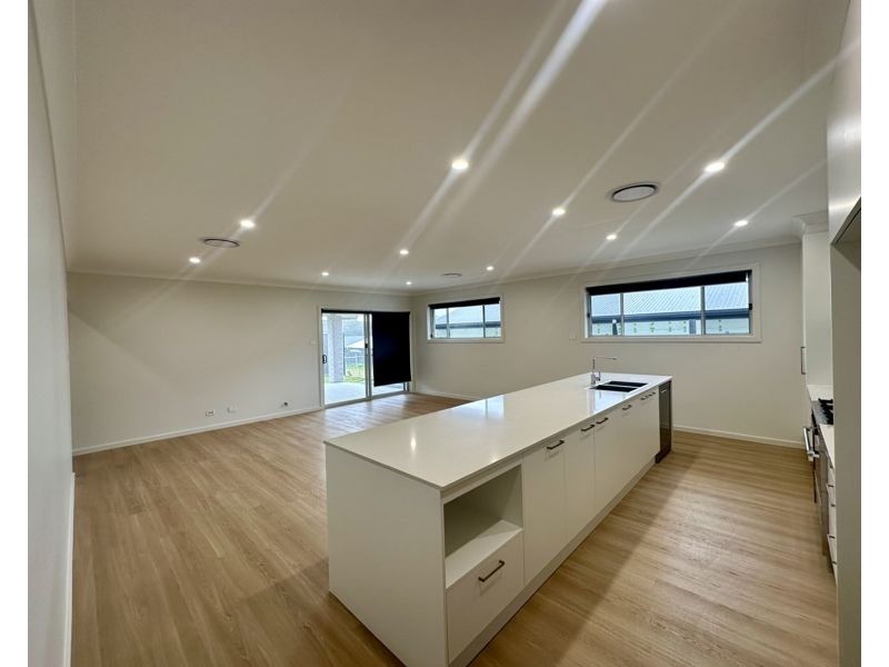 8 Akers St, Wyee NSW 2259