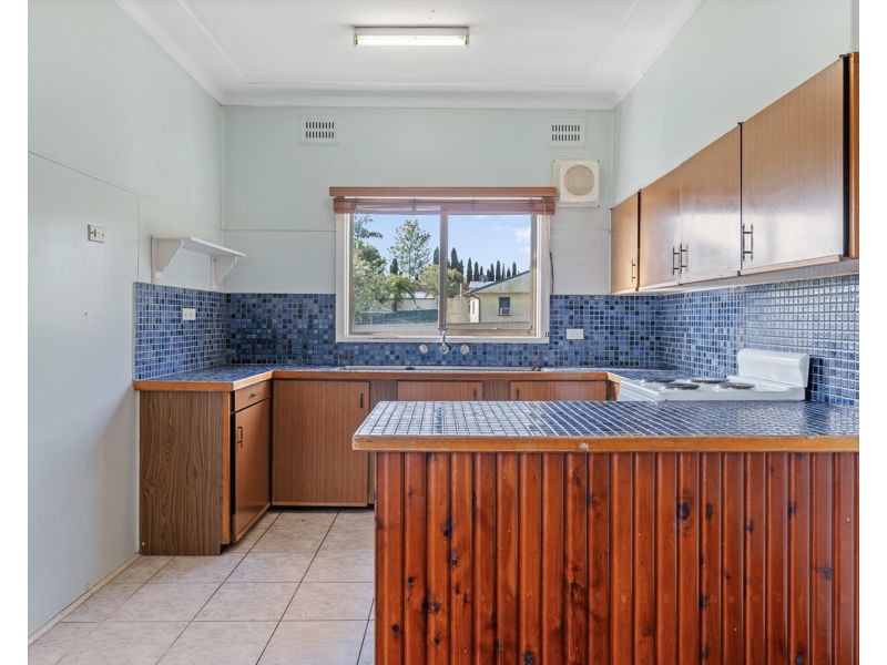 15 Terrigal St, Morisset NSW 2264