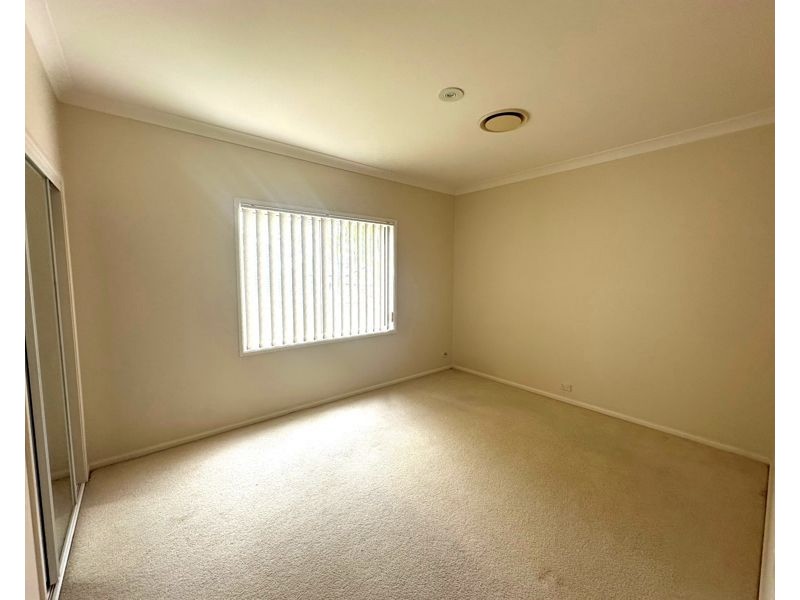 4 Piper Drive, Hamlyn Terrace NSW 2259