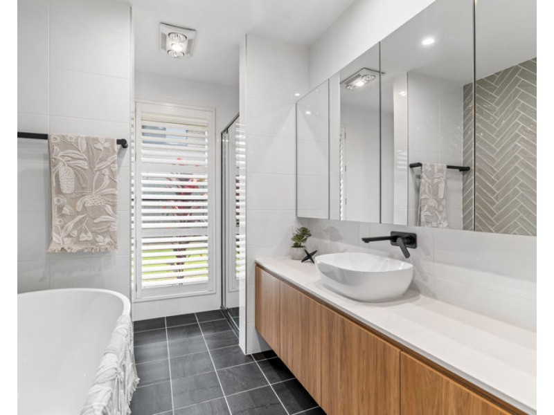 22 Hodges St, Wyee NSW 2259