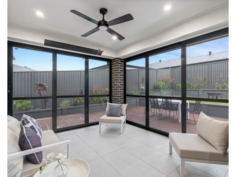 22 Hodges St, Wyee NSW 2259