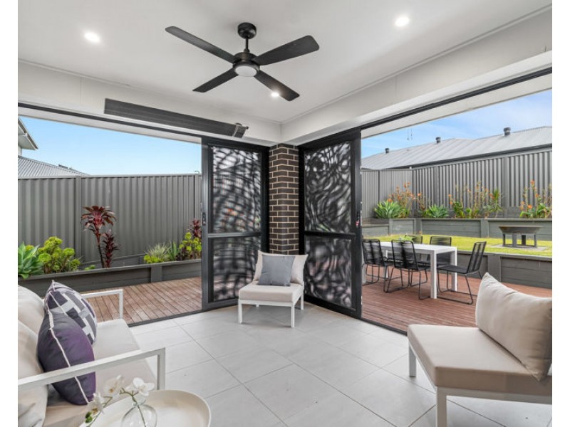 22 Hodges St, Wyee NSW 2259