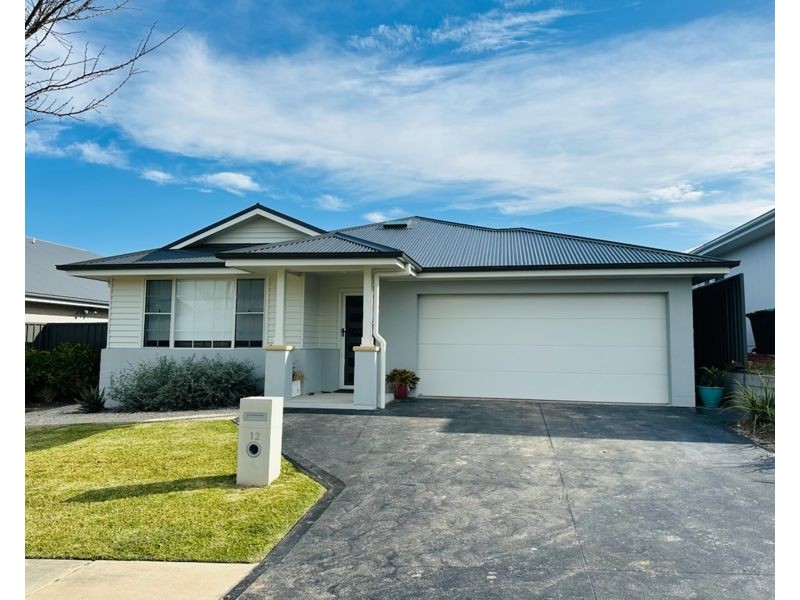 12 Soreina Drive, Wyee NSW 2259