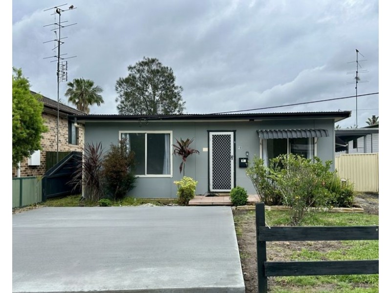98 Birdwood Drive, Blue Haven NSW 2262