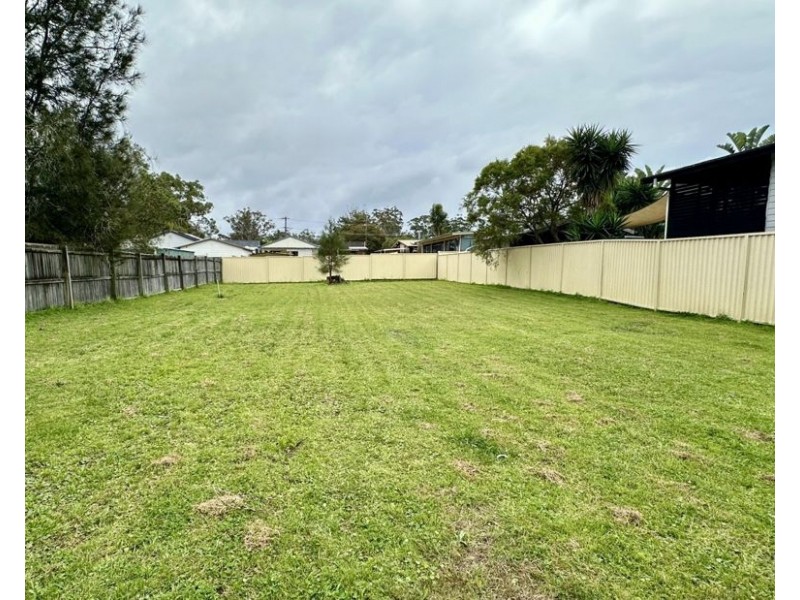 98 Birdwood Drive, Blue Haven NSW 2262