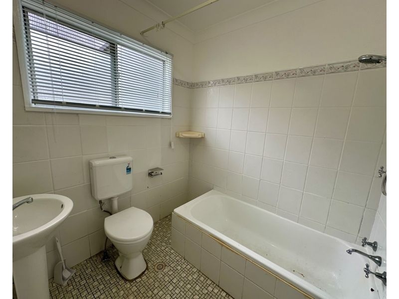 98 Birdwood Drive, Blue Haven NSW 2262