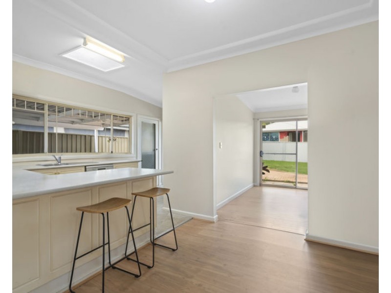 14 Darlingup Rd, Wyee NSW 2259
