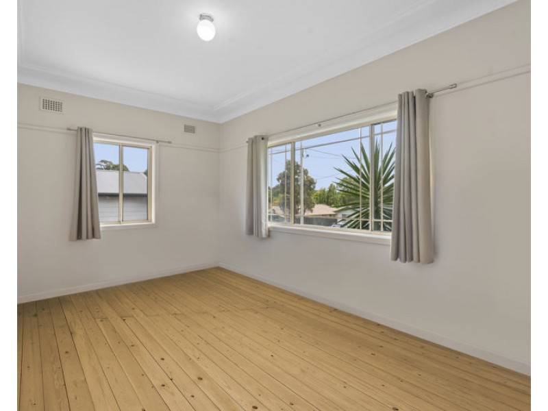 14 Darlingup Rd, Wyee NSW 2259