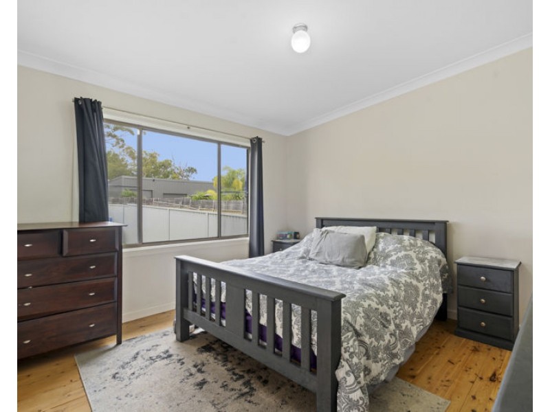 14 Darlingup Rd, Wyee NSW 2259