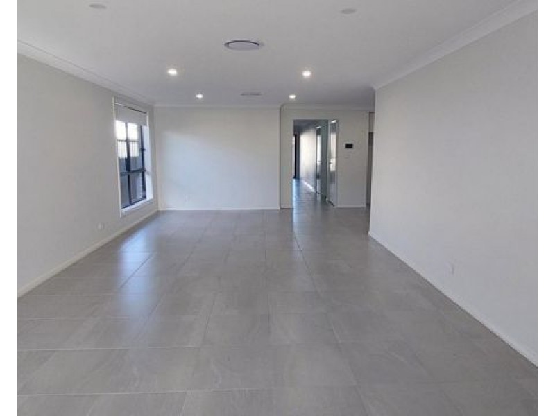 5 A Bateup Rd, Wyee NSW 2259