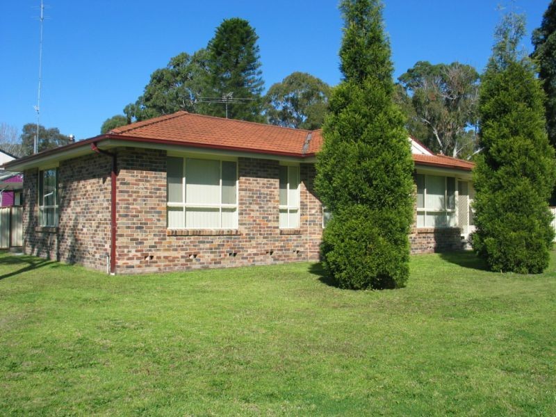 12 Victoria Street, Windermere Park NSW 2264