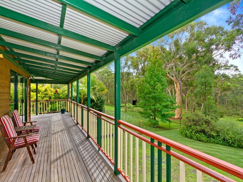 8 Simmons Close, Wyee Point NSW 2259