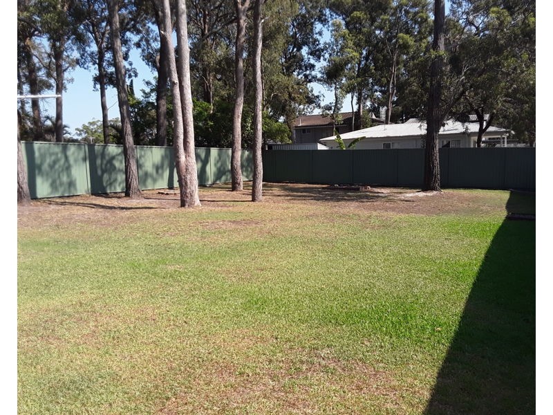 5 Inderan Avenue, Lake Haven NSW 2263