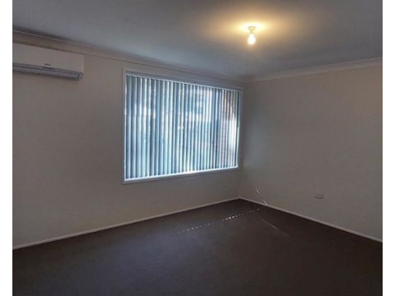 5 Inderan Avenue, Lake Haven NSW 2263