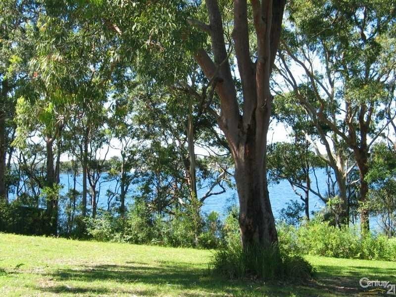 17 Mulwala Drive, Wyee Point NSW 2259