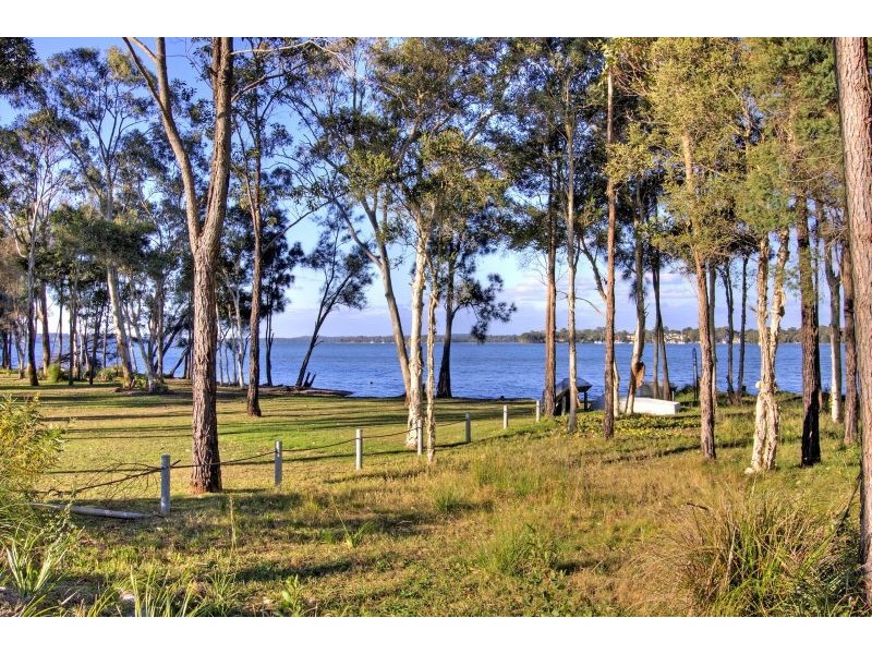 53 Mulwala Drive, Wyee Point NSW 2259