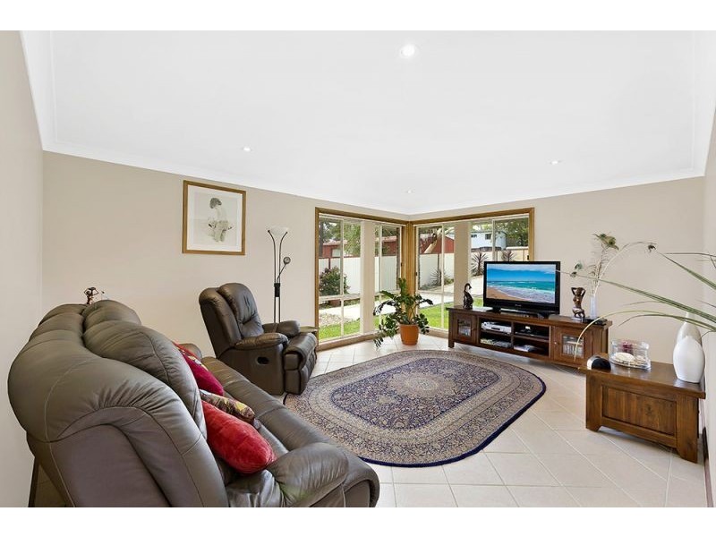 6 Jabbarup Road, Wyee NSW 2259