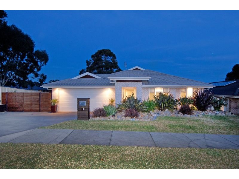 15 Watanga Crescent, Wyee Point NSW 2259