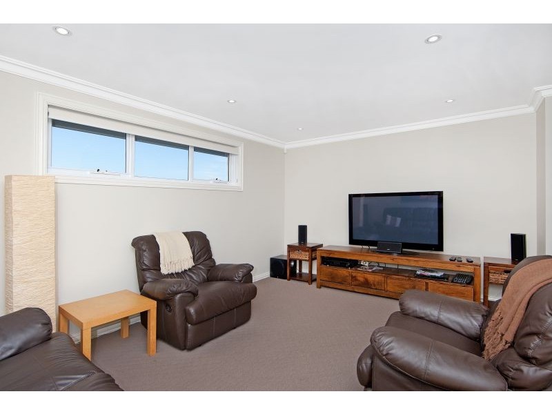 15 Watanga Crescent, Wyee Point NSW 2259