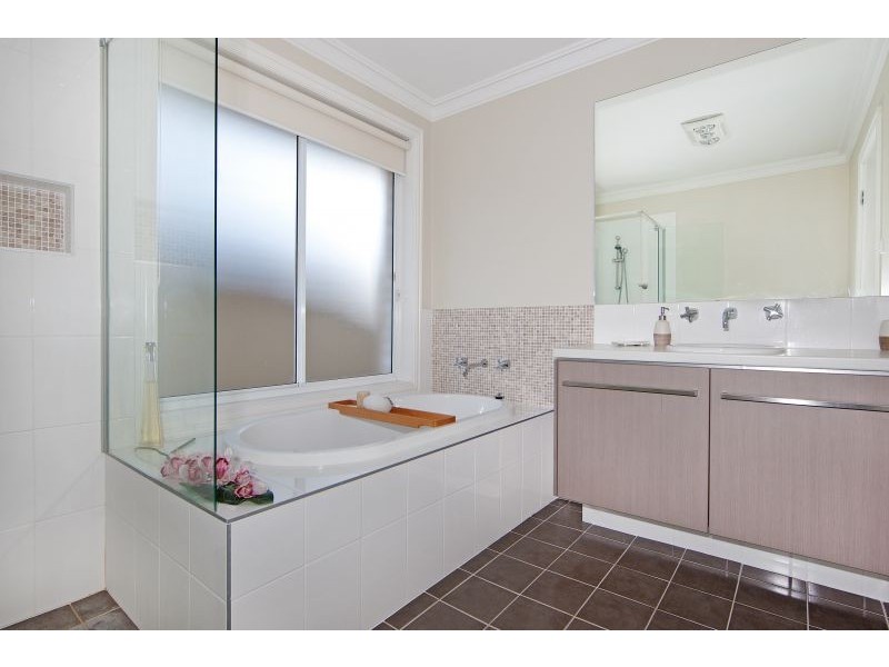 15 Watanga Crescent, Wyee Point NSW 2259