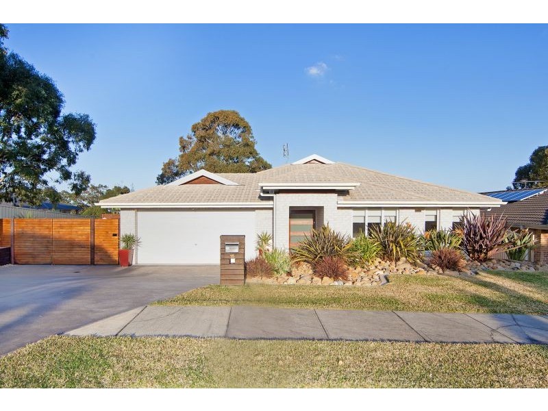 15 Watanga Crescent, Wyee Point NSW 2259