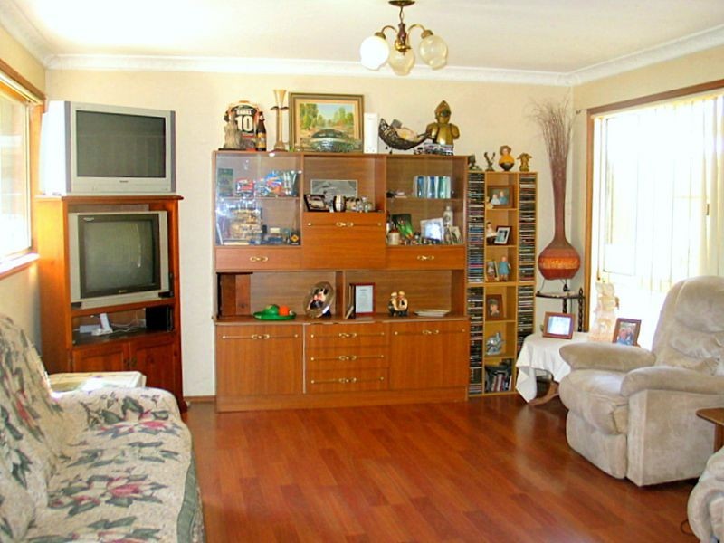 13 Darlingup Road, Wyee NSW 2259