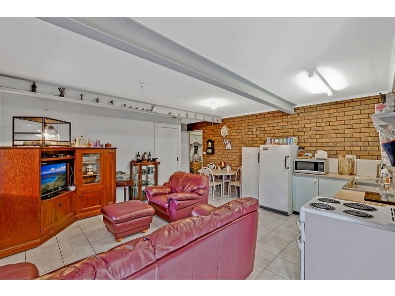 6 Koolera Road, Wyee NSW 2259