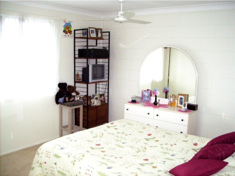 Avenell Heights QLD 4670