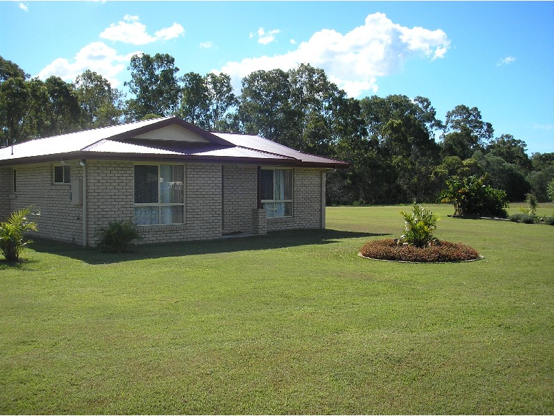 479 Old Toogoom Rd, Beelbi Creek QLD 4659