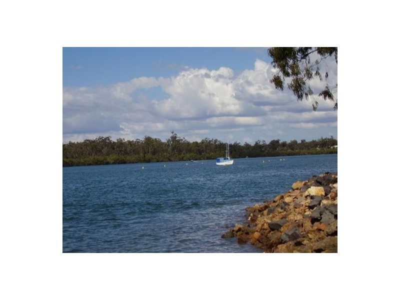 Buxton QLD 4660