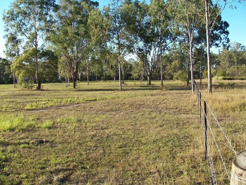 Moore Park Beach QLD 4670