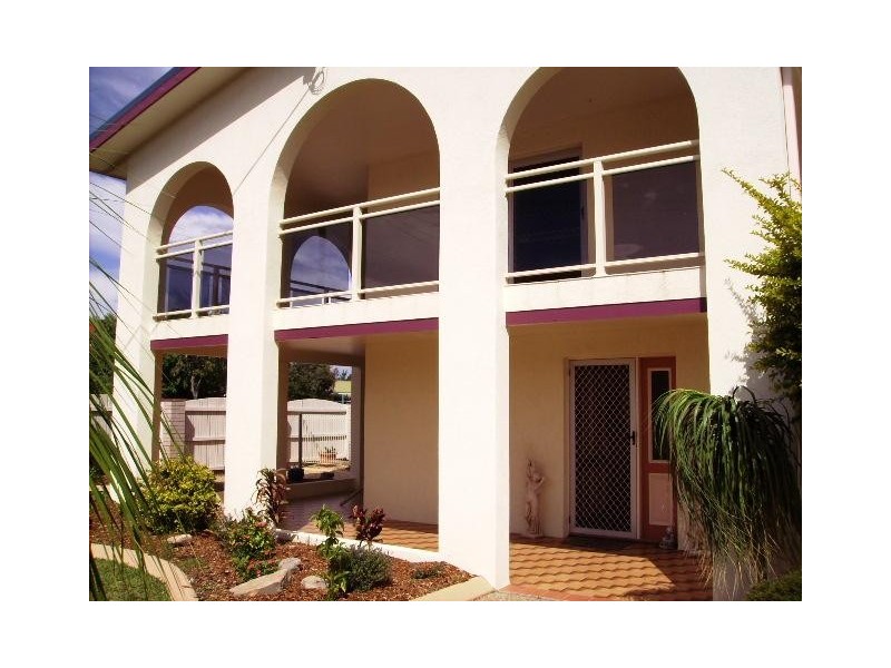 Avenell Heights QLD 4670